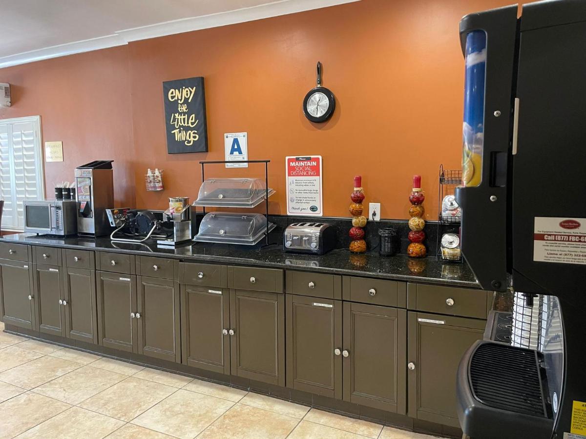 Ramada By Wyndham San Diego Poway Miramar المظهر الخارجي الصورة