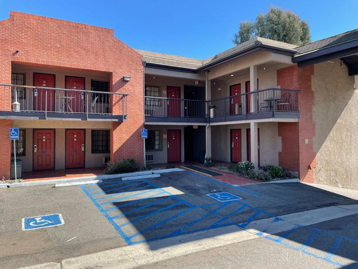 Ramada By Wyndham San Diego Poway Miramar المظهر الخارجي الصورة