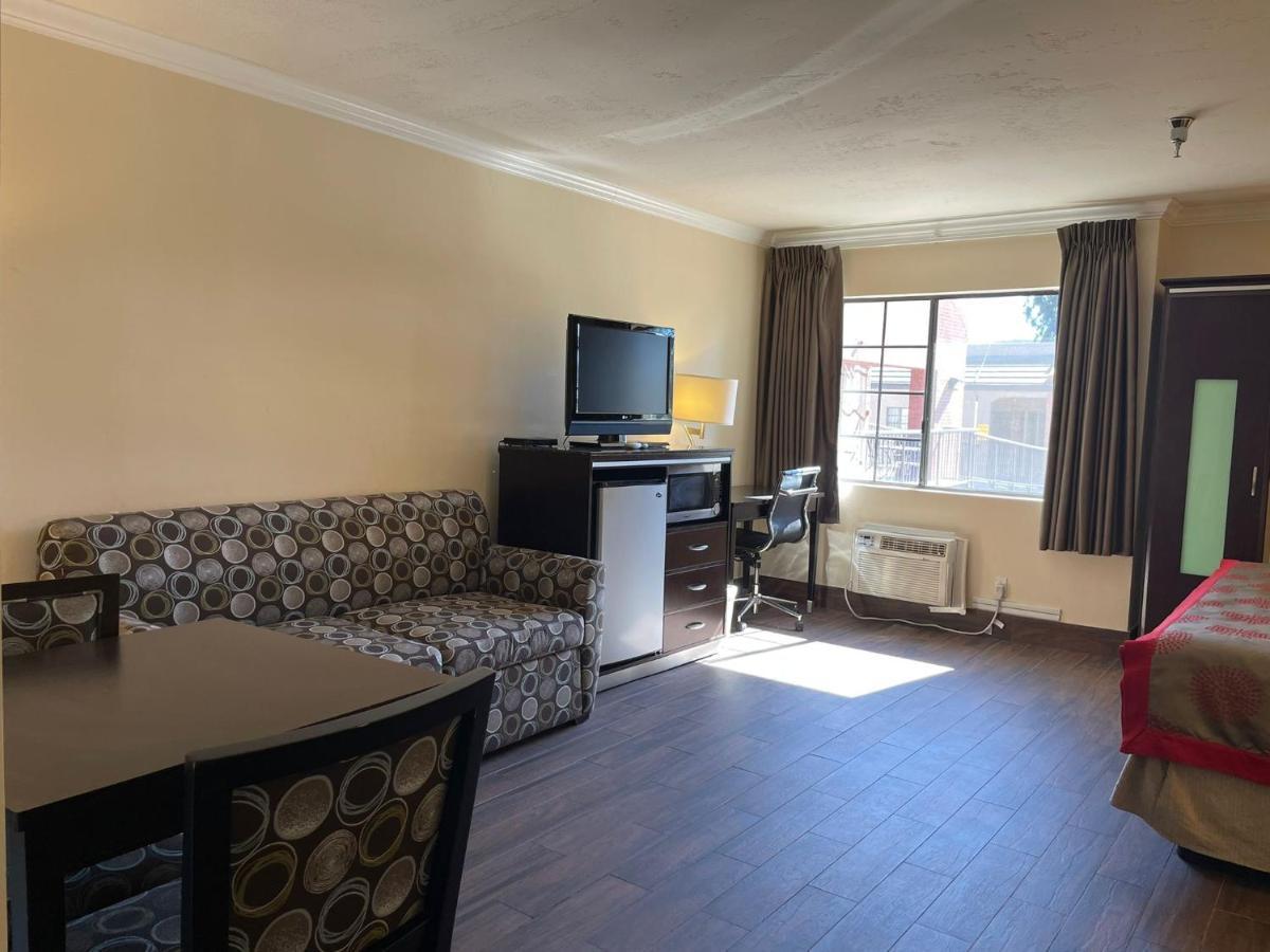 Ramada By Wyndham San Diego Poway Miramar المظهر الخارجي الصورة