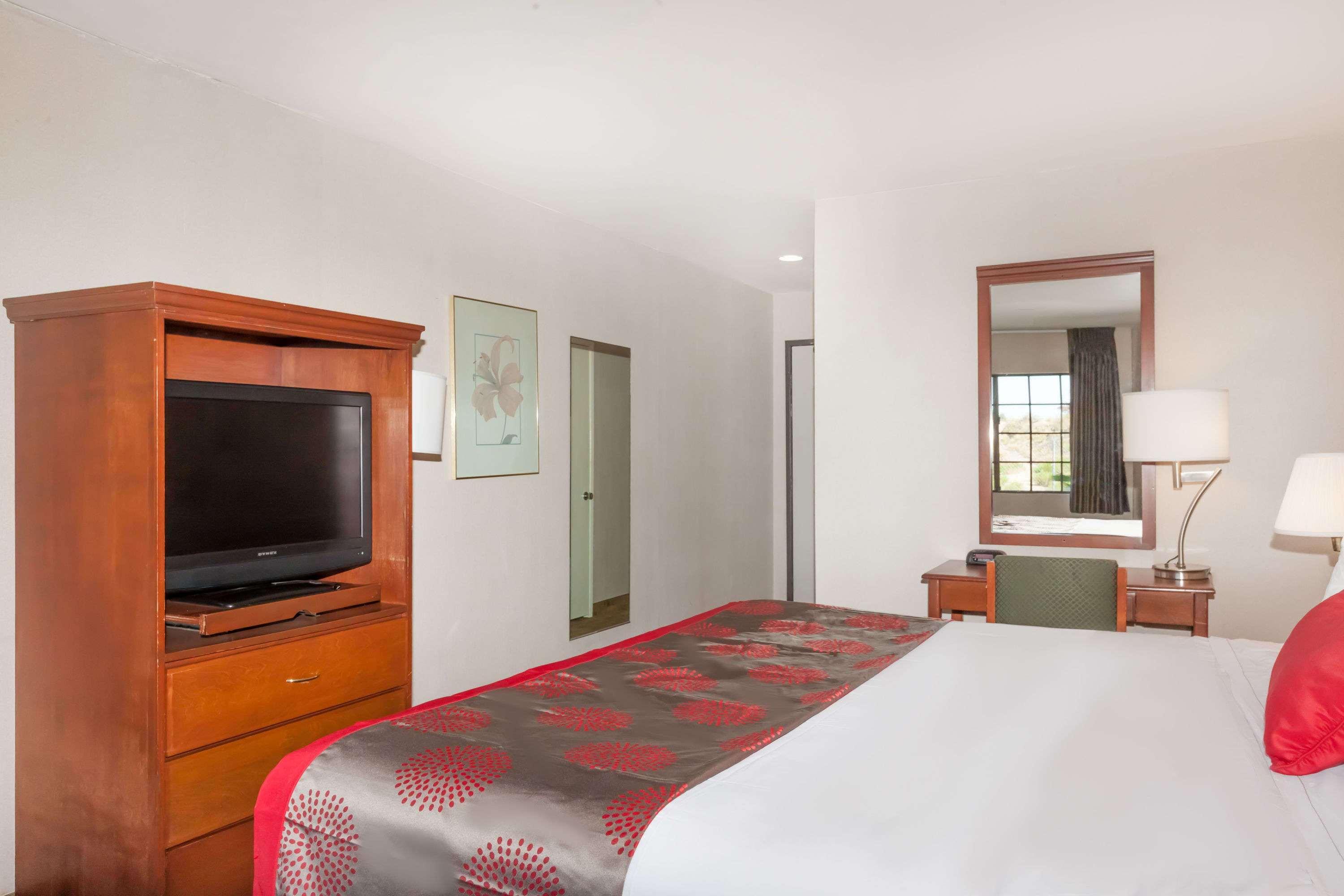 Ramada By Wyndham San Diego Poway Miramar المظهر الخارجي الصورة