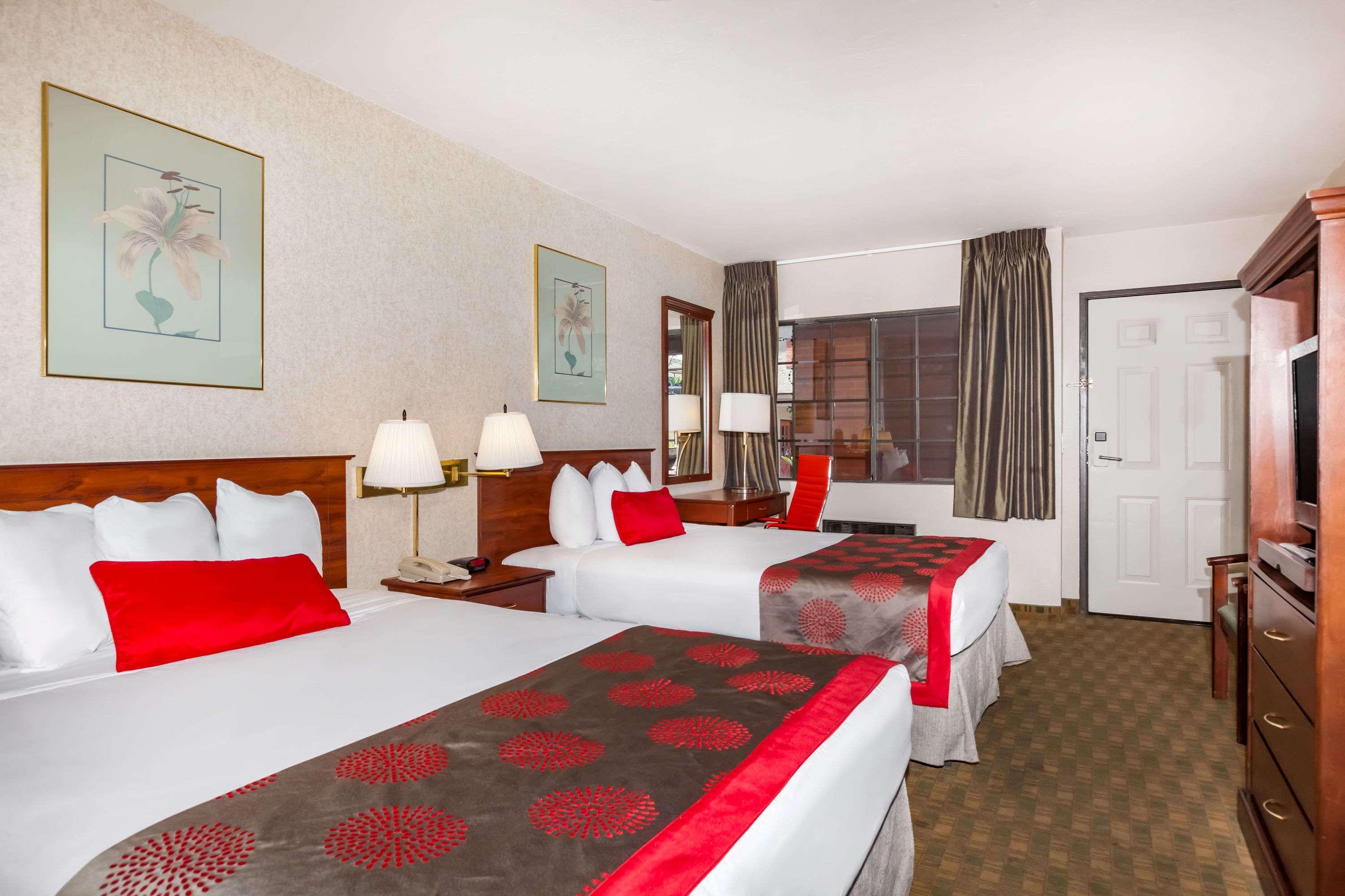 Ramada By Wyndham San Diego Poway Miramar المظهر الخارجي الصورة