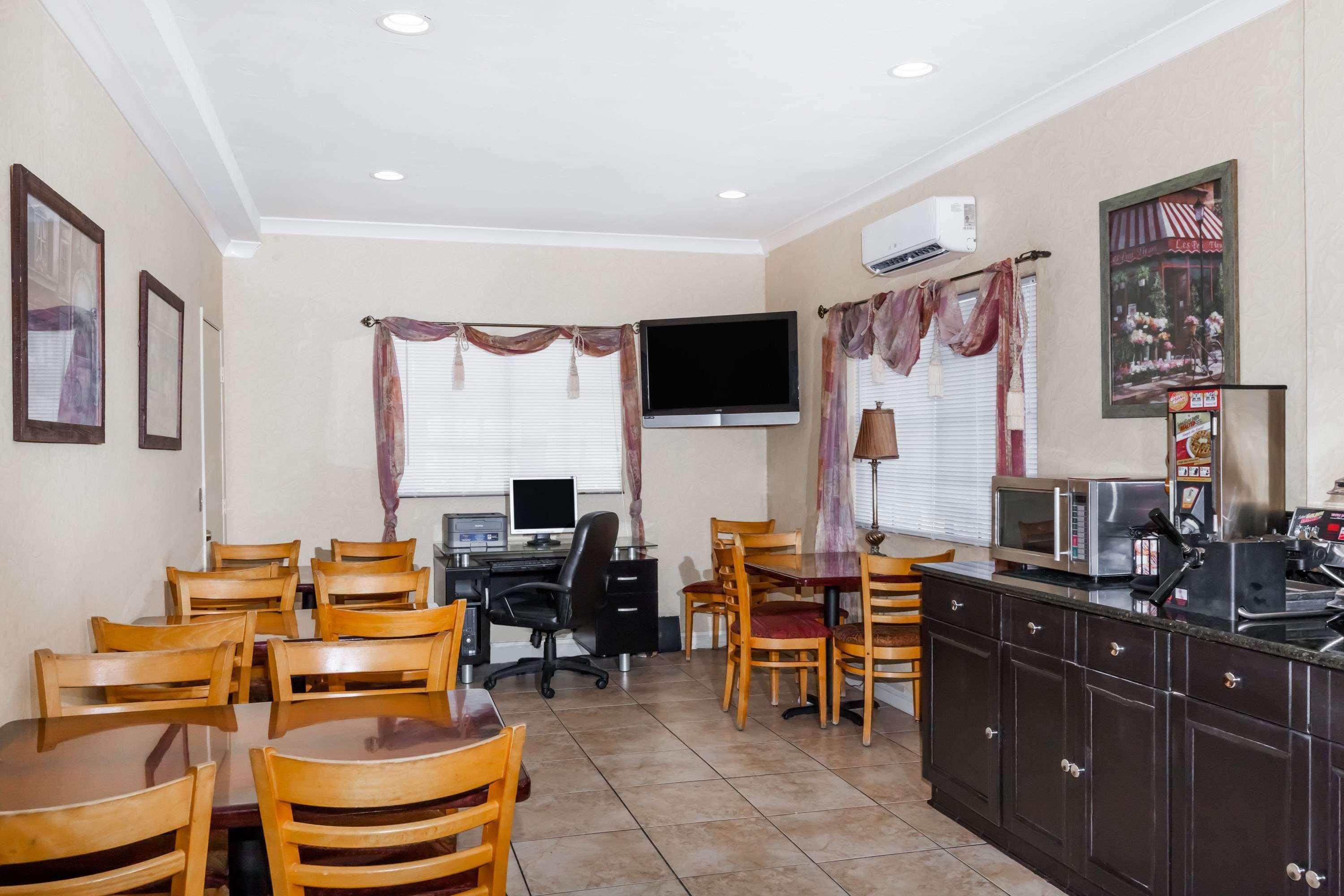 Ramada By Wyndham San Diego Poway Miramar المظهر الخارجي الصورة