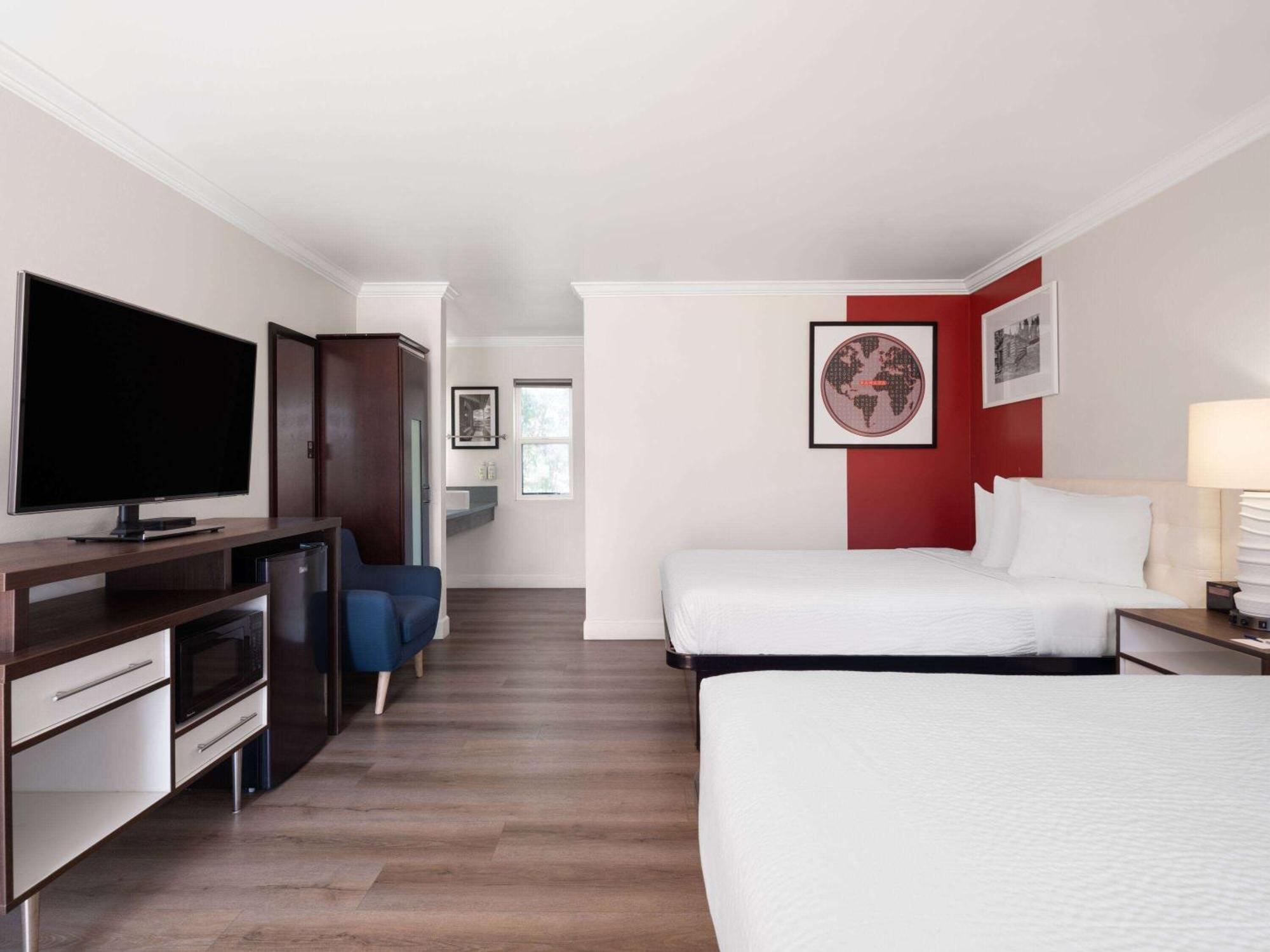 Ramada By Wyndham San Diego Poway Miramar المظهر الخارجي الصورة