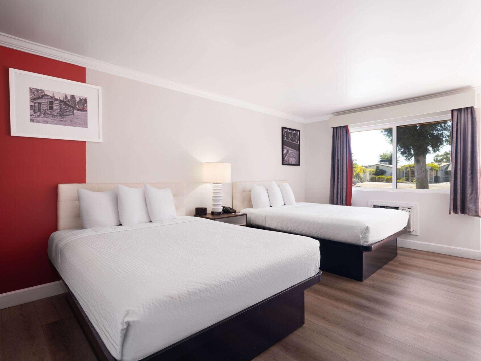 Ramada By Wyndham San Diego Poway Miramar المظهر الخارجي الصورة