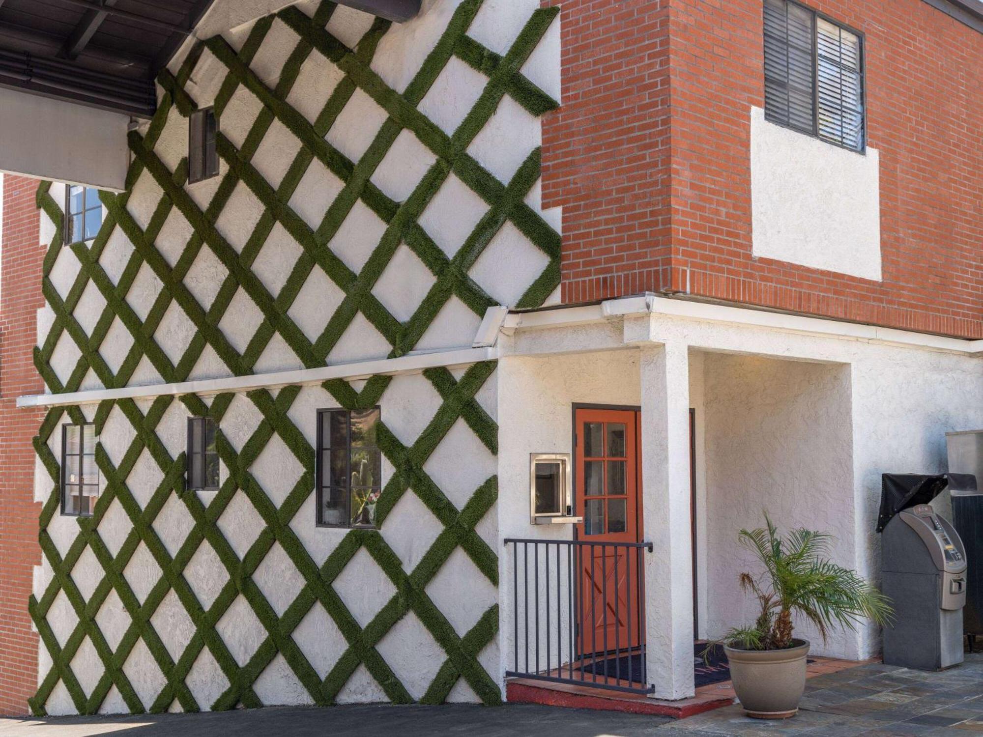 Ramada By Wyndham San Diego Poway Miramar المظهر الخارجي الصورة