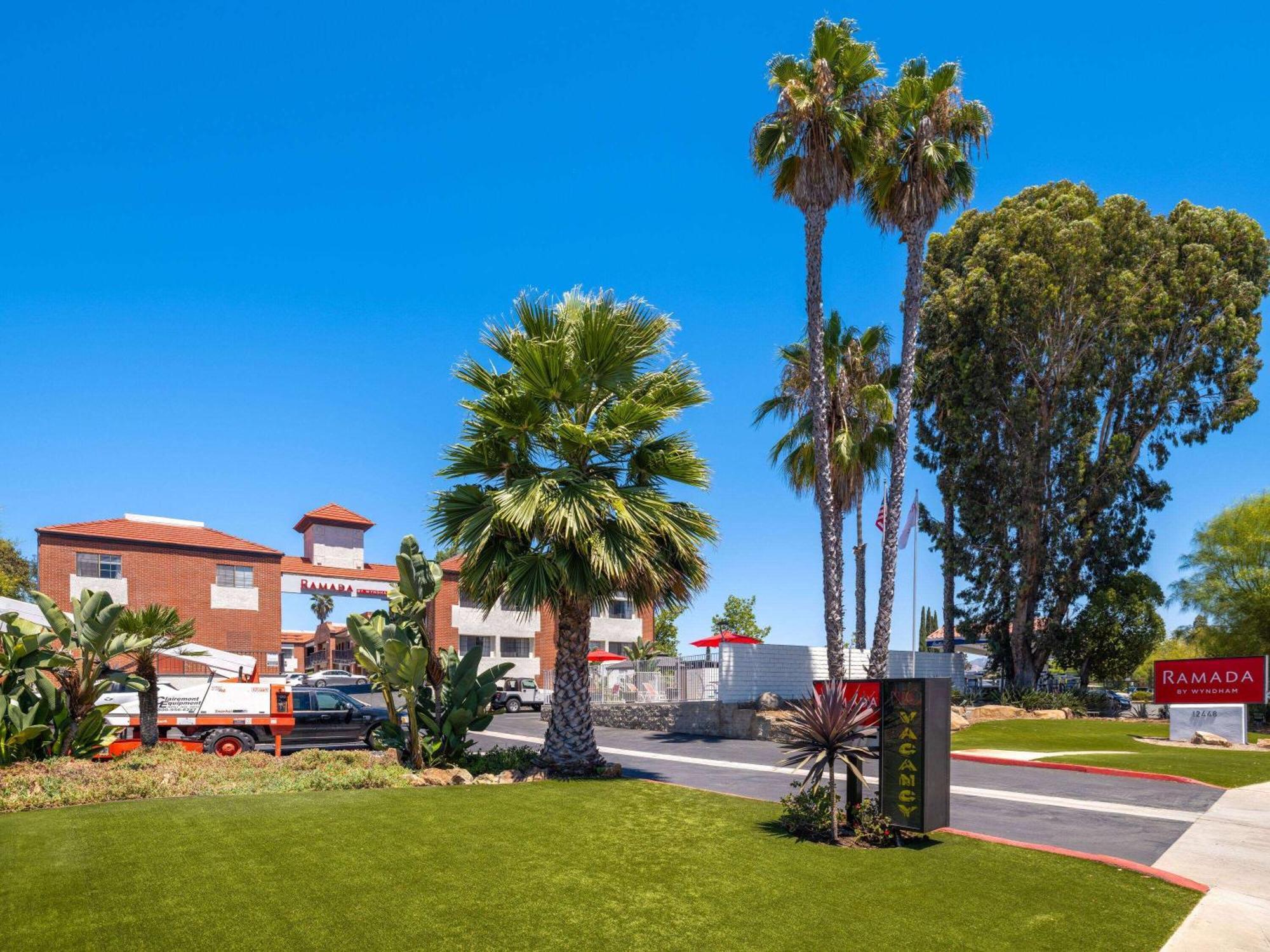 Ramada By Wyndham San Diego Poway Miramar المظهر الخارجي الصورة